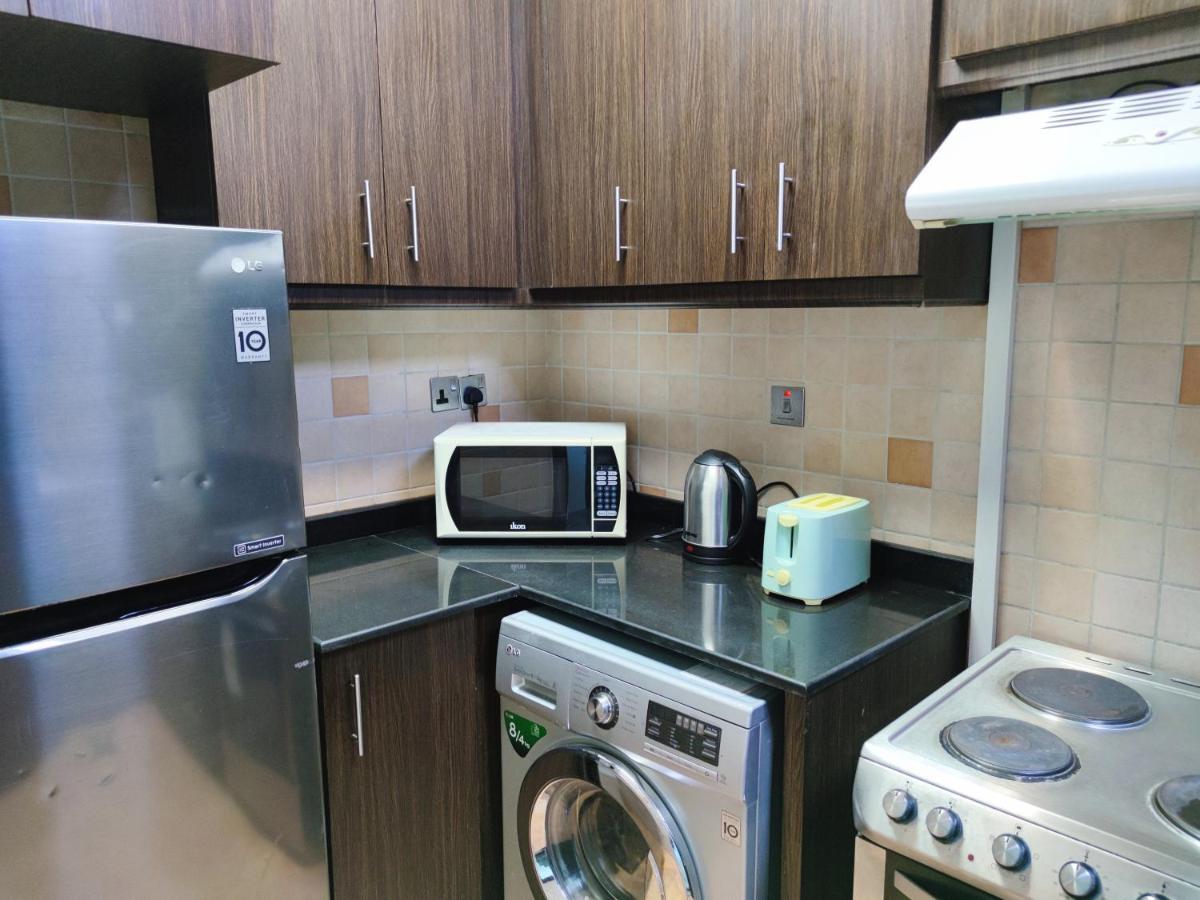 Abu Dhabi Cozy Mangrove View, Seaview 1 Bedroom 1 Partition Apartment Not Hotel المظهر الخارجي الصورة